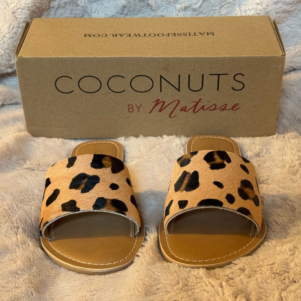 Coconuts by Matisse Women’s Cabana Leopard Slide Sandals